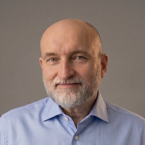 János Benkó, Berater für Immobilienentwicklung